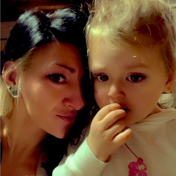 Meet your Posher, Rachel - Picture 3 of 13